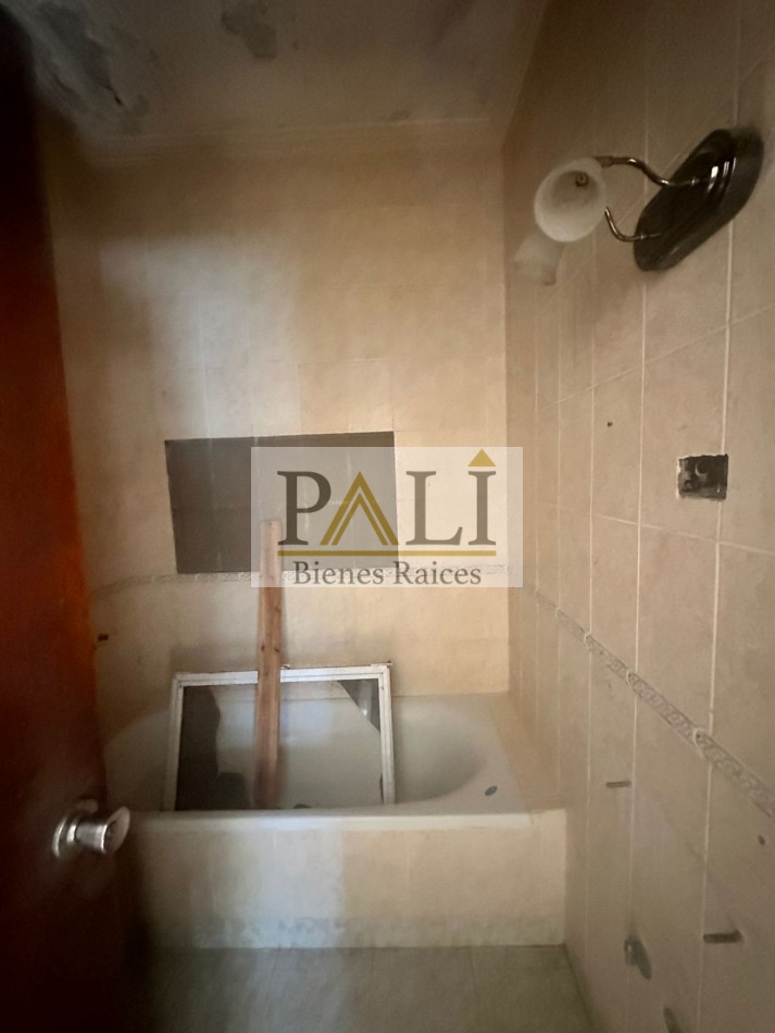 SE ALQUILAN 2 OFICINAS EN EL PATO