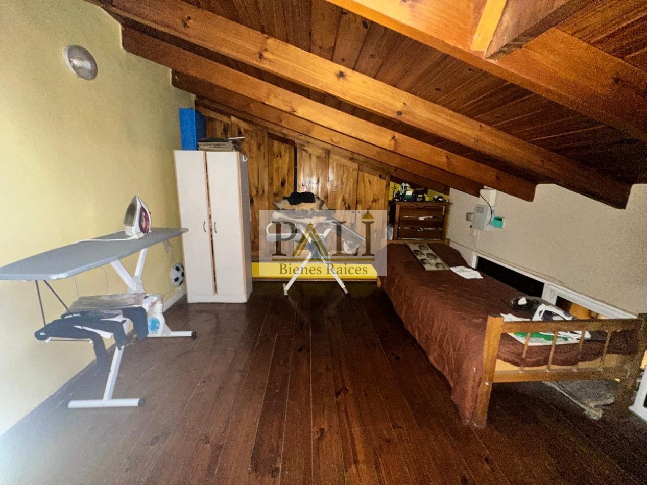 SE VENDE EXCELENTE CASA DE 5 AMBIENTES EN FLORENCIO VARELA - APTA CREDITO HIPOTECARIO