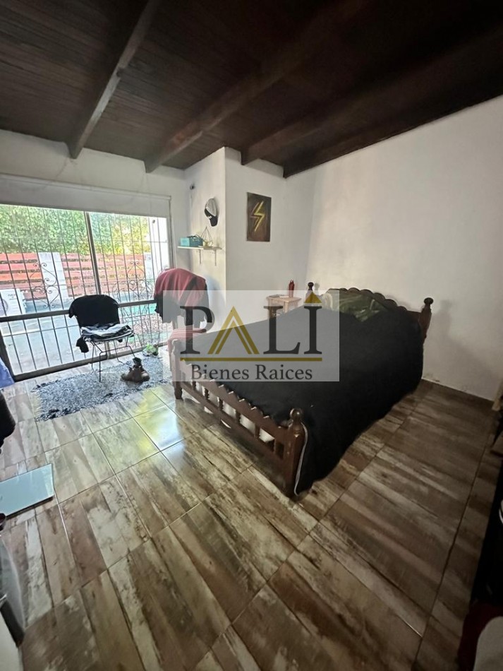 PH de 2 plantas EN VENTA - Quilmes Oeste - APTA CREDITO