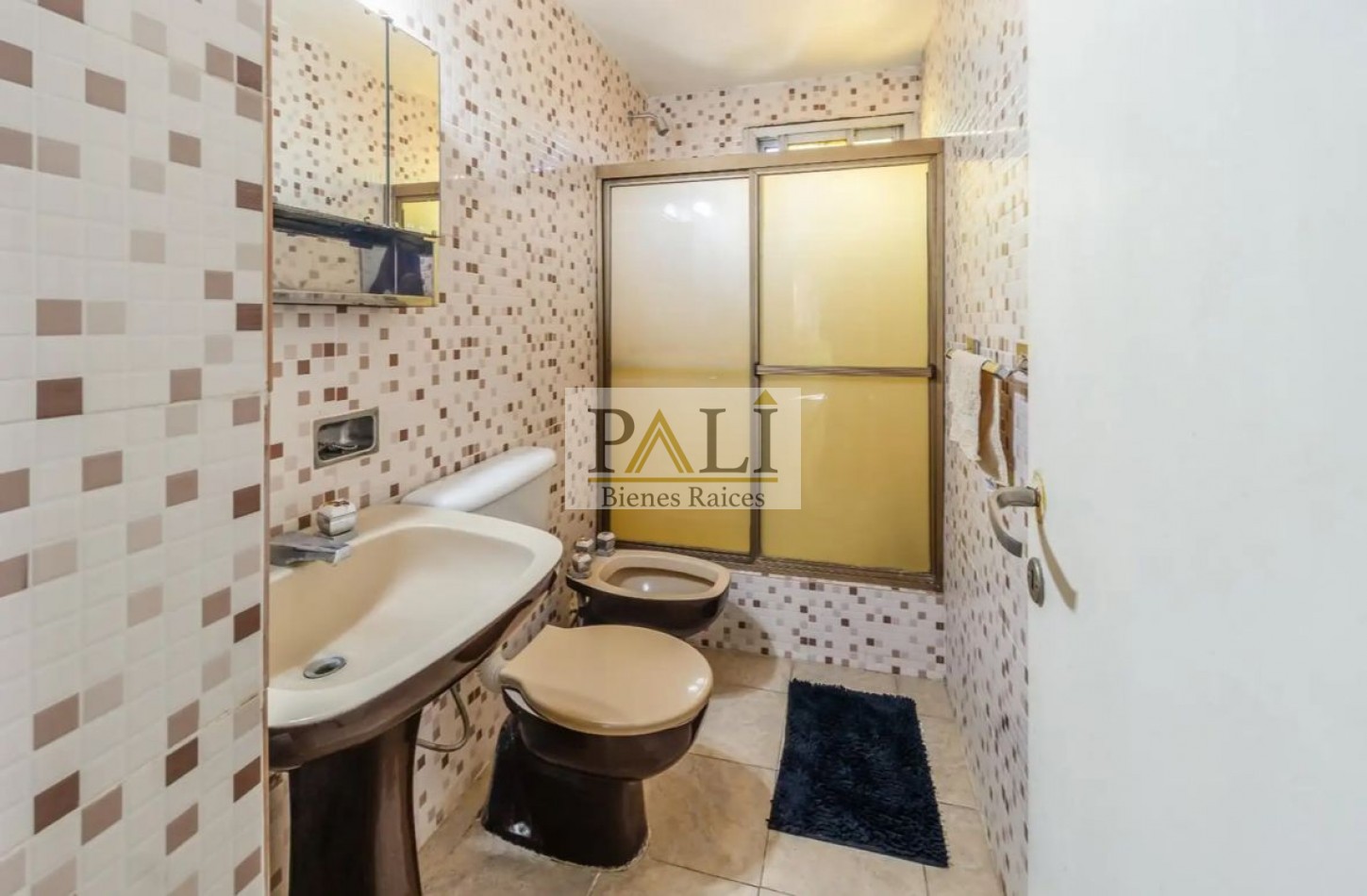 OPORTUNIDAD EXCELENTE DEPARTAMENTO 3 AMBIENTES EN BERAZATEGUI - VENTA - APTO CREDITO 