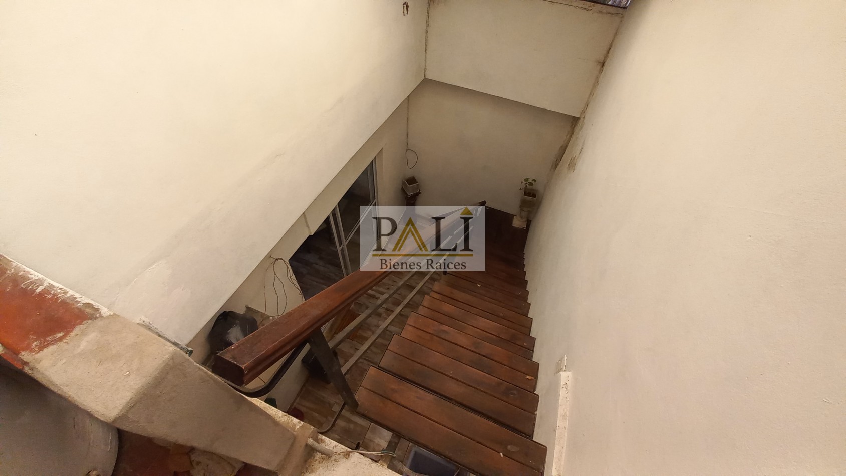 PH de 2 plantas EN VENTA - Quilmes Oeste - APTA CREDITO