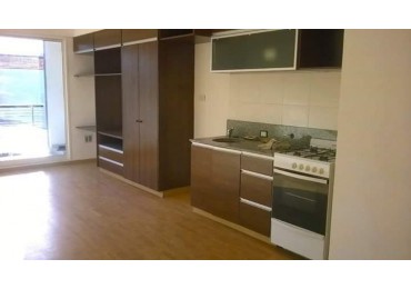 SE ALQUILA MONOAMBIENTE EN BERAZATEGUI CENTRO