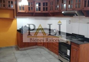OPORTUNIDAD VENTA URGENTE - amplia Casa en excelente ubicacion